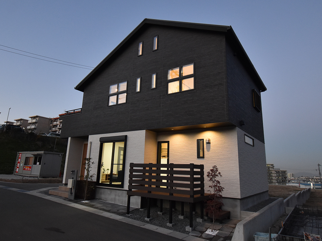 アローラタウン千代田台「スキップフロアの家」外観