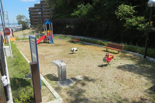 アローラタウン千代田台内の公園