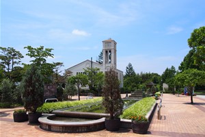 寺ヶ池公園(プール側入り口)まで198m~253m徒歩3分~4分
